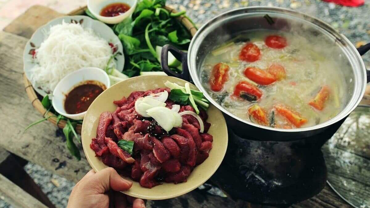 lẩu trâu nhúng mẻ