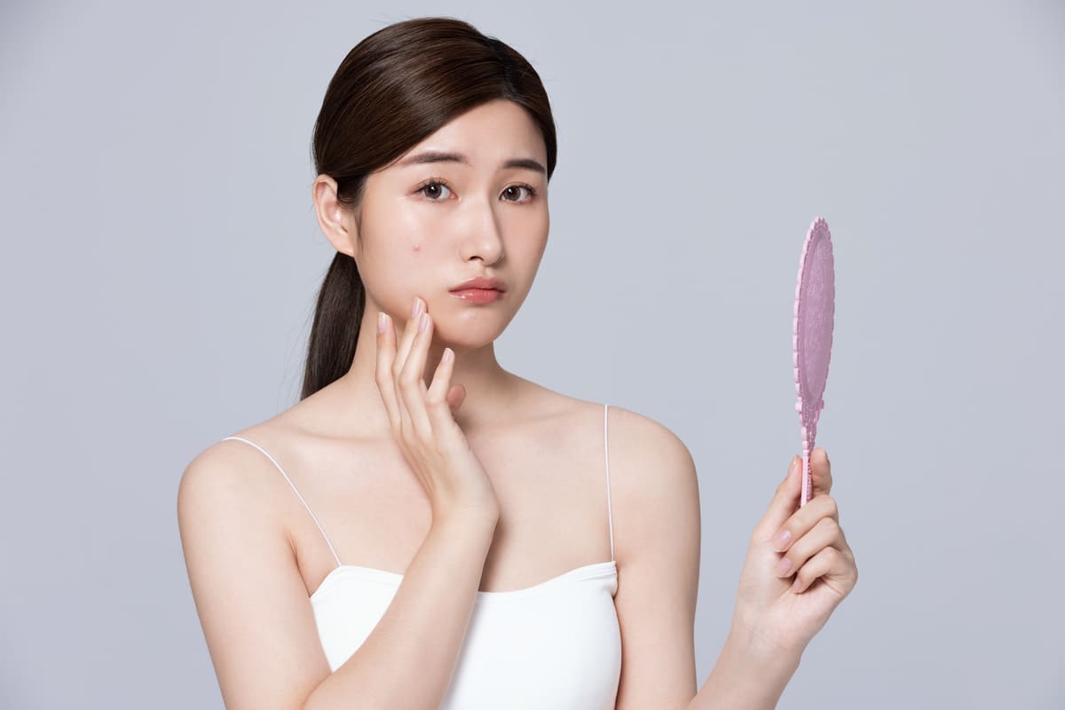 uống gì cho mát gan hết mụn