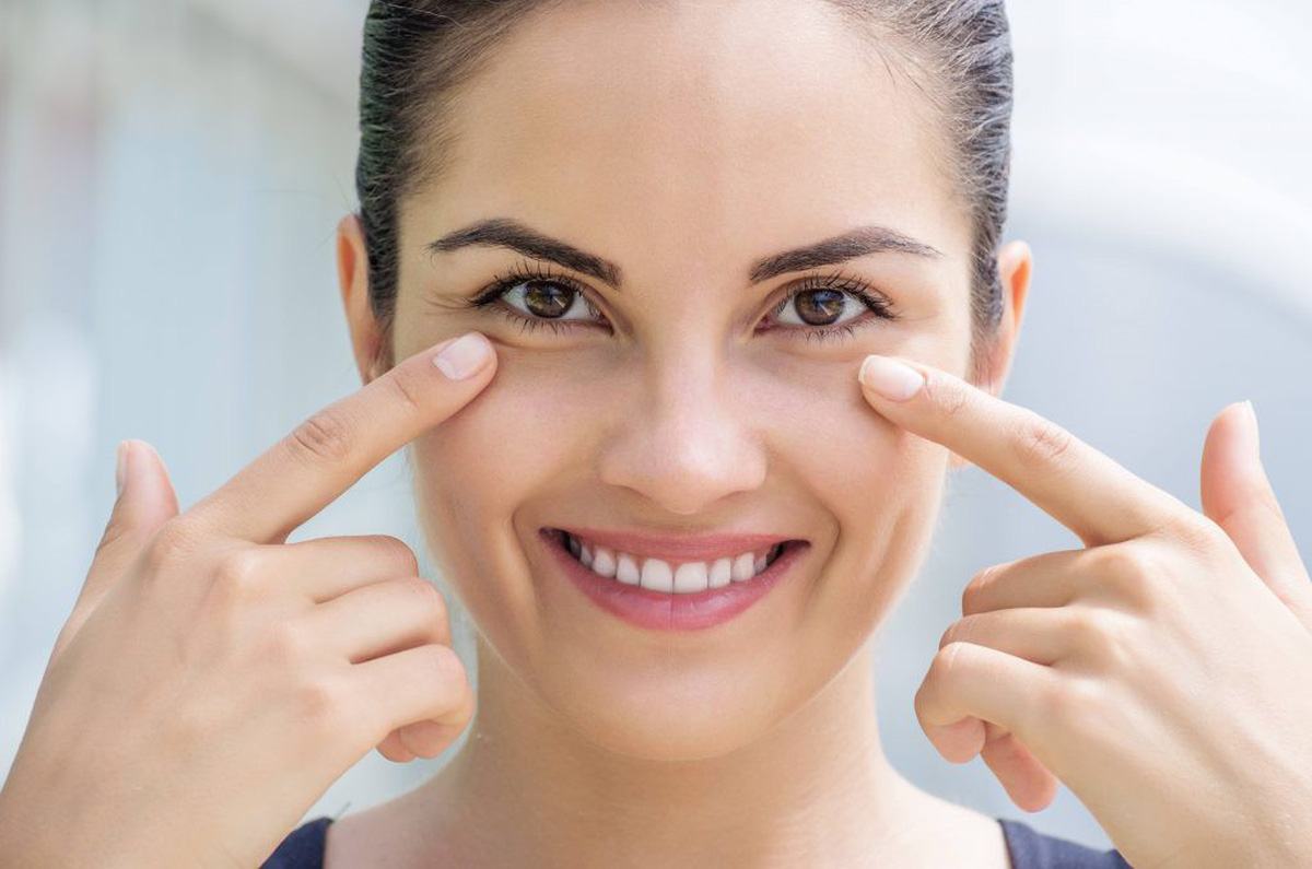 Cách làm hết thâm quầng mắt sau 1 đêm: Bí quyết giúp gương mặt rạng rỡ 35 cách làm hết thâm quầng mắt sau 1 đêm hiệu quả tại nhà