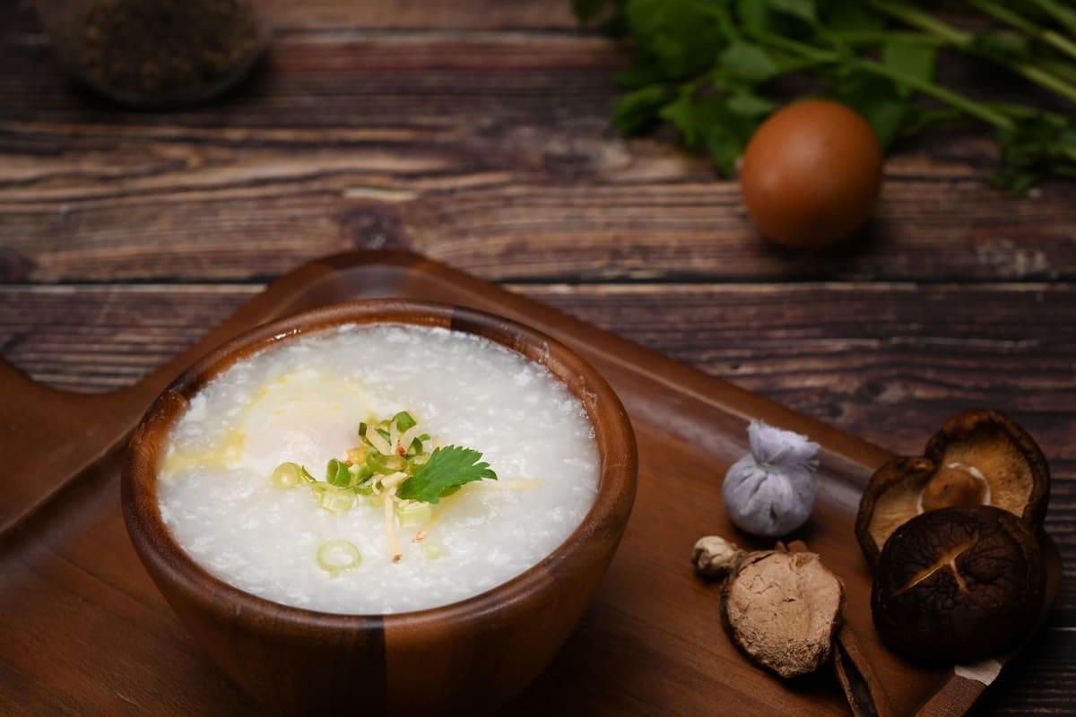 cháo đậu xanh trứng gà cách nấu cháo đậu xanh trứng gà