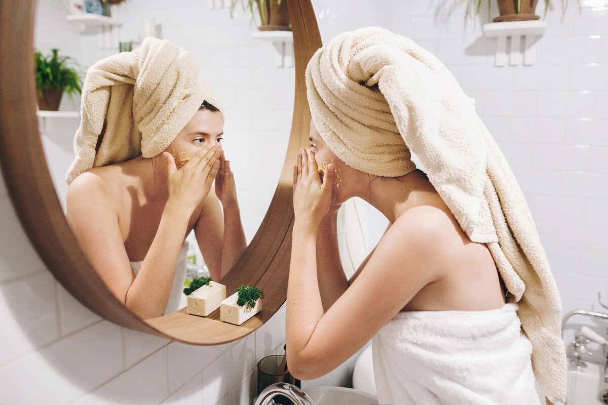 cho con bú dùng mỹ phẩm được không