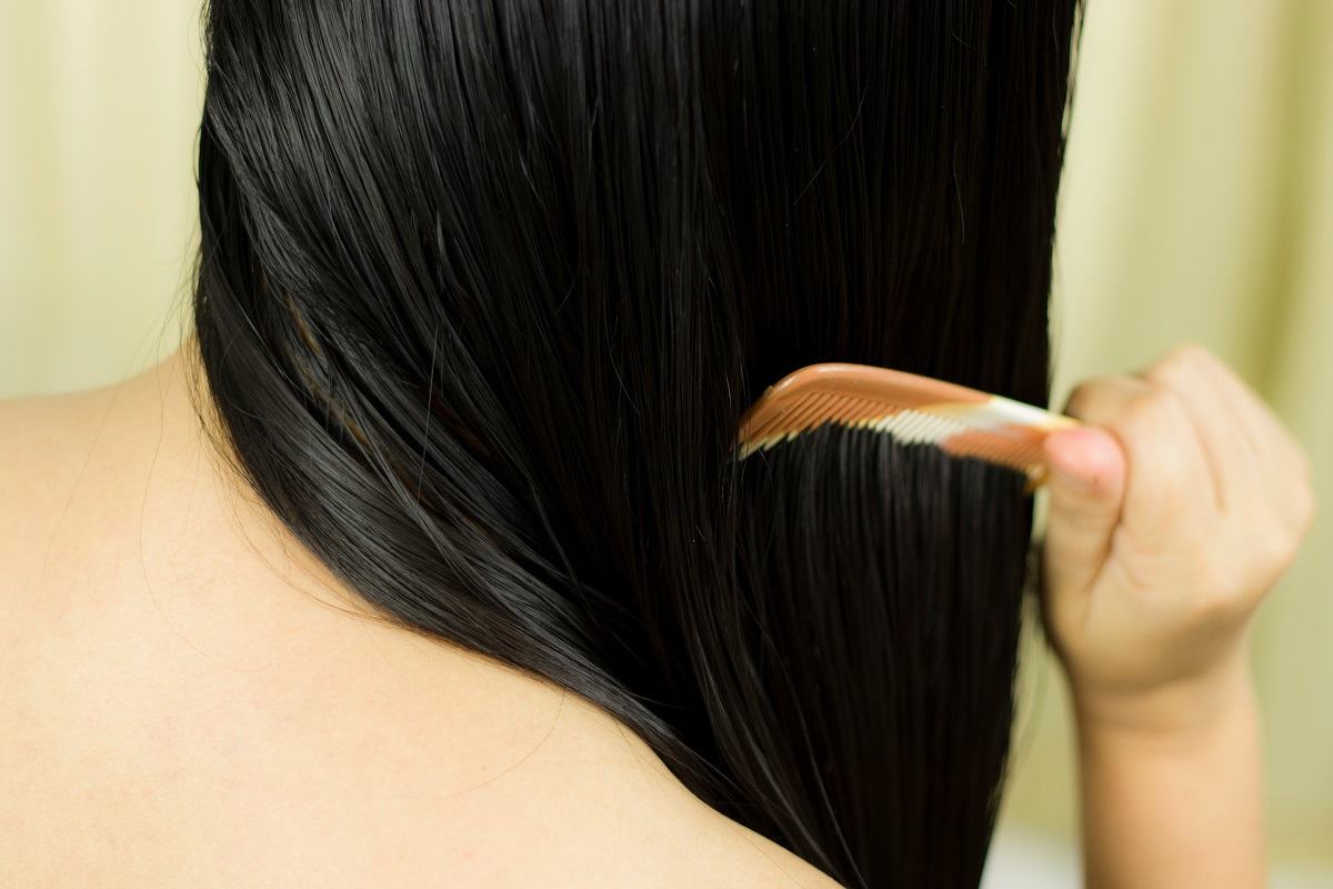chải tóc trước khi sấy chải tóc trước khi sấy
