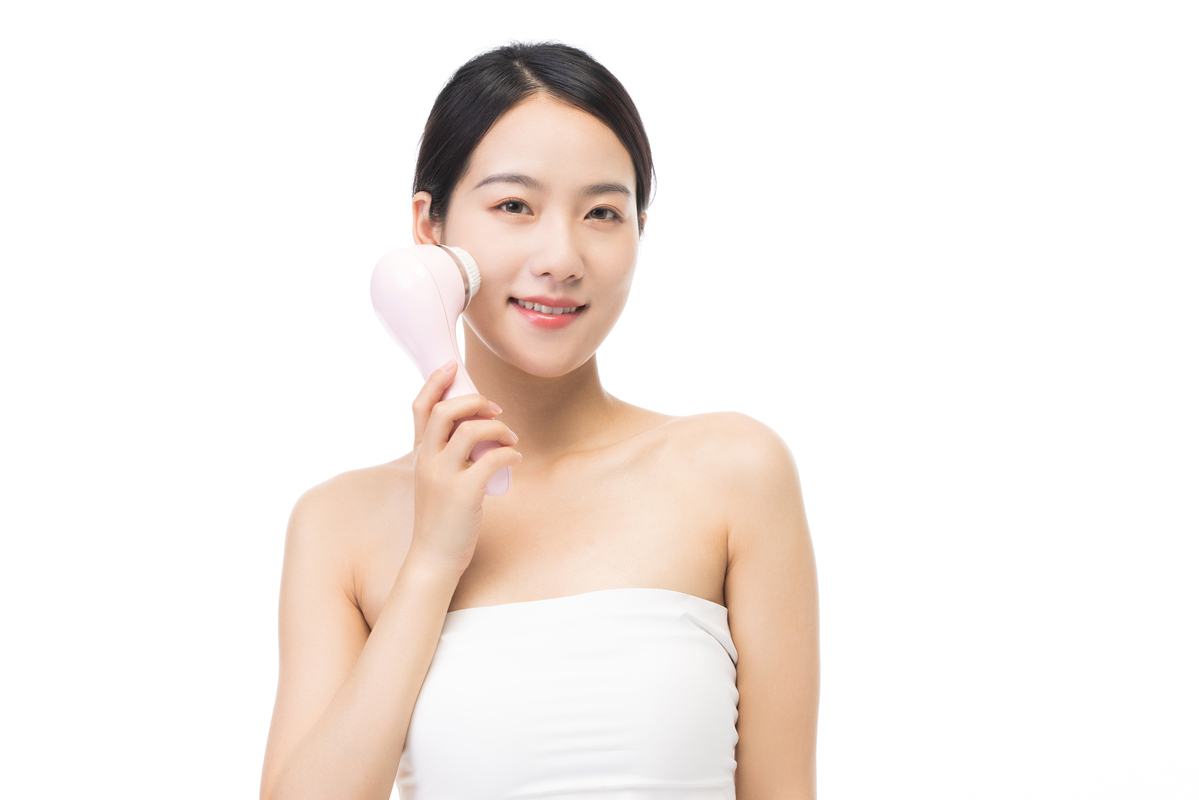 dùng máy rửa mặt có tốt không