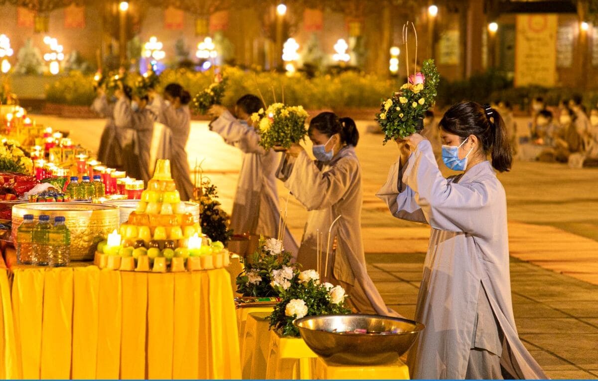 hoạt động trong lễ vu lan