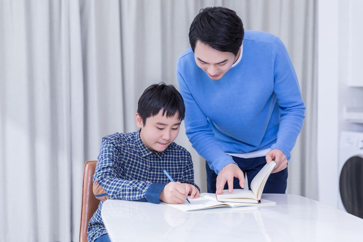 cách dạy con trai tuổi 14