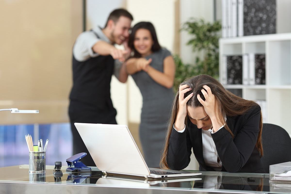 bị nói xấu sau lưng bị nói xấu sau lưng