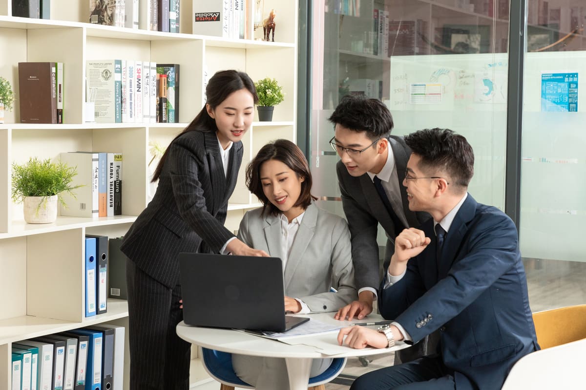 rào cản giao tiếp nơi công sở