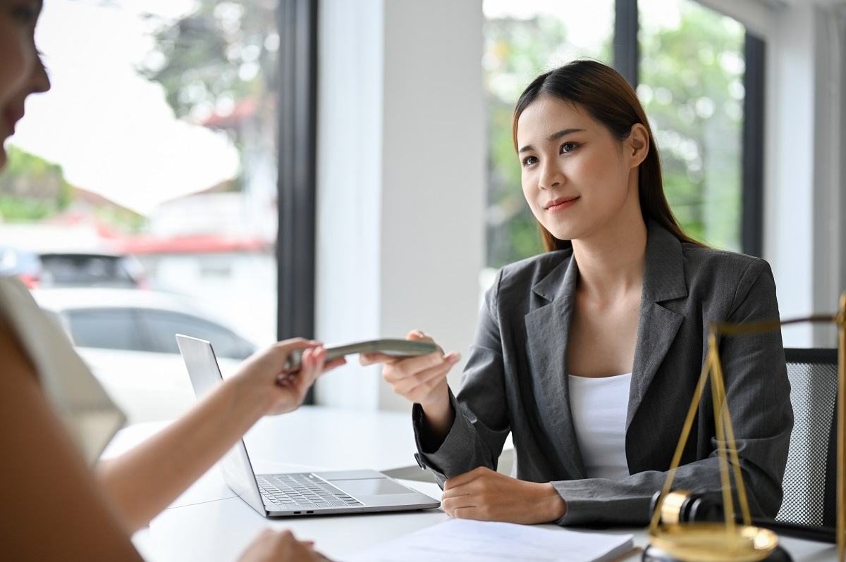 luật hấp dẫn tiền bạc là gì