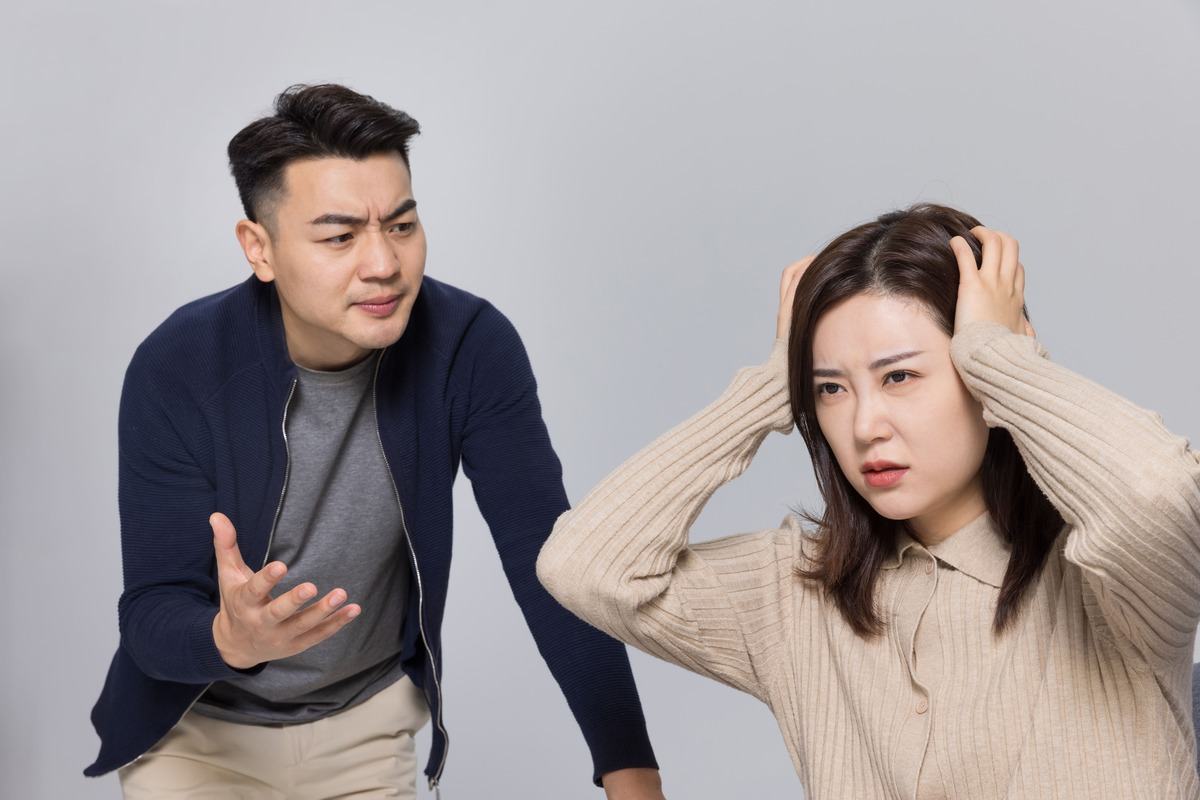 thảo luận việc chăm sóc con