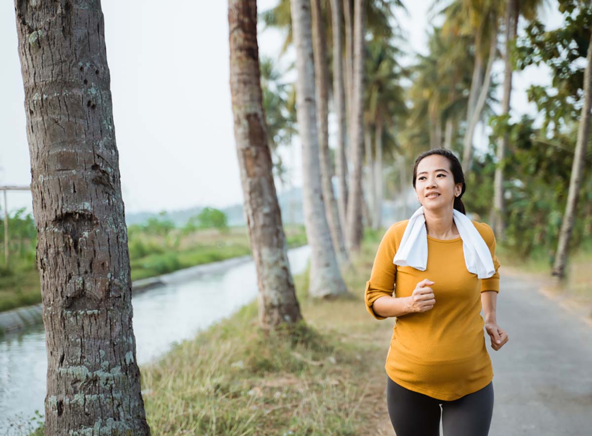 chạy nhảy có làm sảy thai