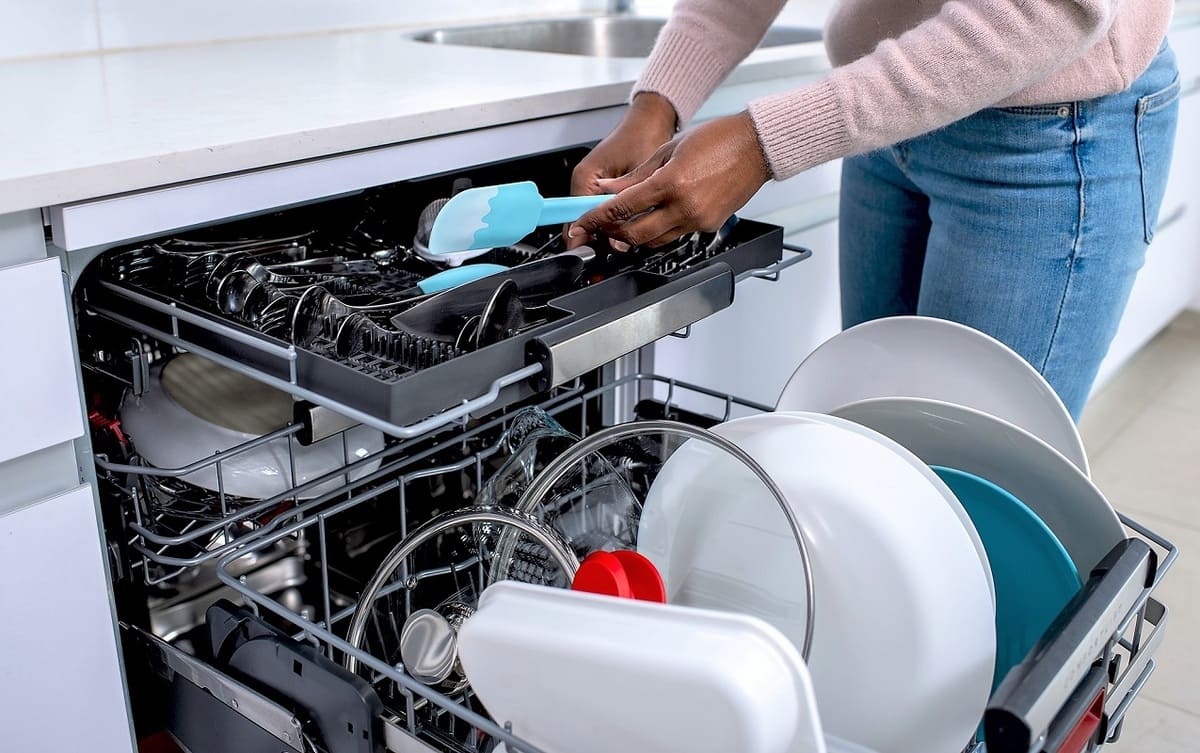 Máy rửa chén có tốn nước không Máy rửa chén có tốn nước không