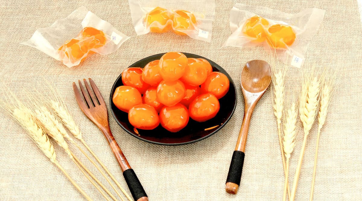 sơ chế trứng muối sơ chế trứng muối