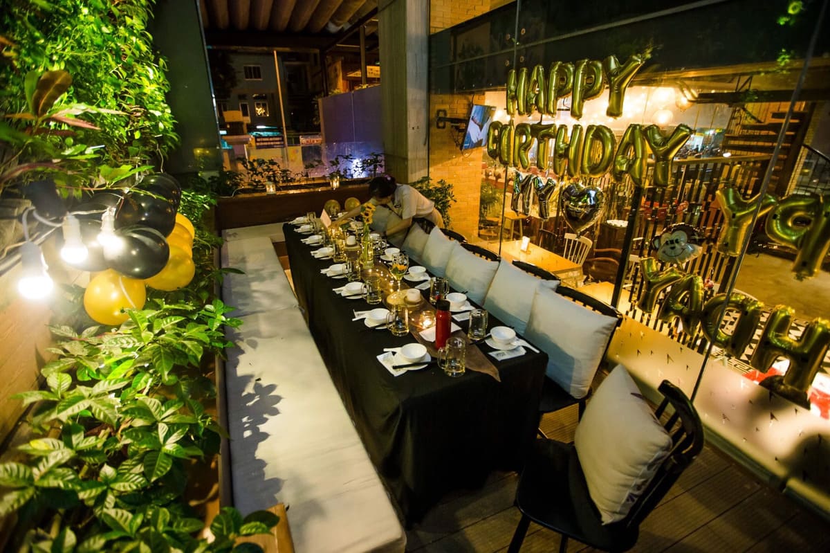 Top 11 nhà hàng lãng mạn, riêng tư cho cặp đôi tại TP.HCM 46 én house