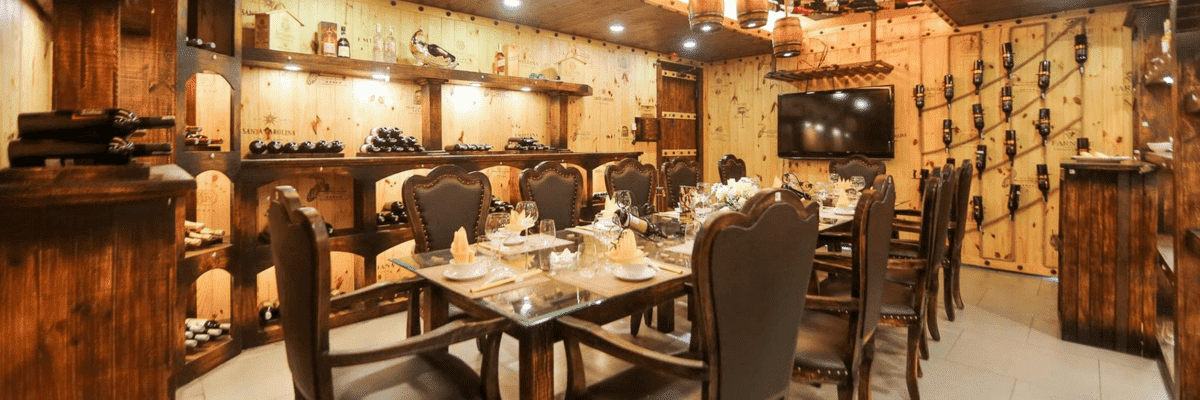 Top 11 nhà hàng lãng mạn, riêng tư cho cặp đôi tại TP.HCM 44 Cheer House Restaurant