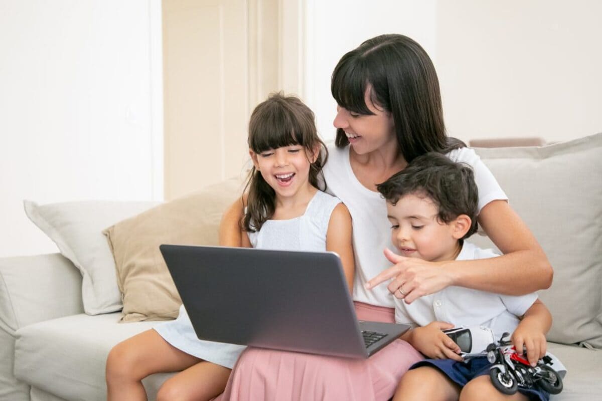 máy tính Làm sao để đảm bảo an toàn khi trẻ chơi TikTok