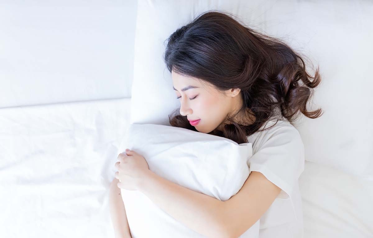 Hướng dẫn cách giảm đau dạ con sau sinh nhanh chóng 39 giảm đau dạ con sau sinh bằng cách thay đổi tư thế ngủ