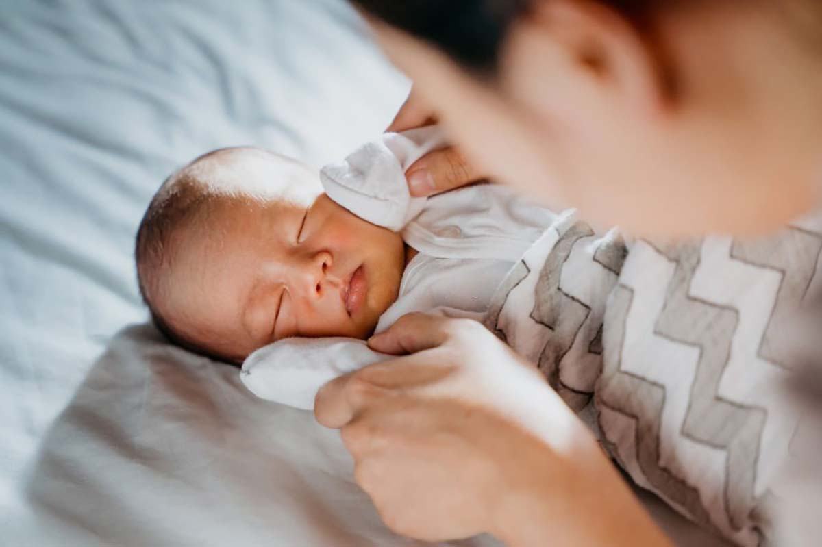 mẹo dân gian giúp trẻ ngủ sâu giấc