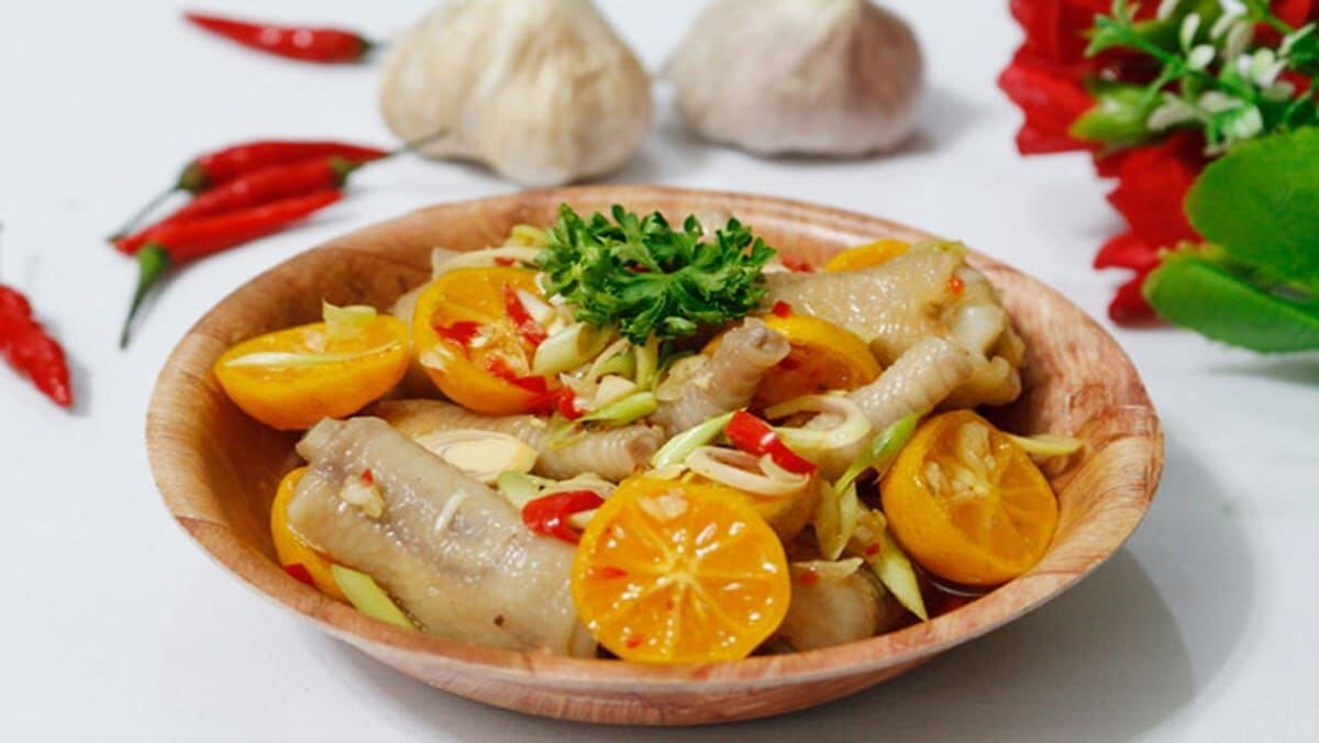 Lưu ngay 13 món ăn vặt ngon cho cả gia đình 35 chân gà sả tắc