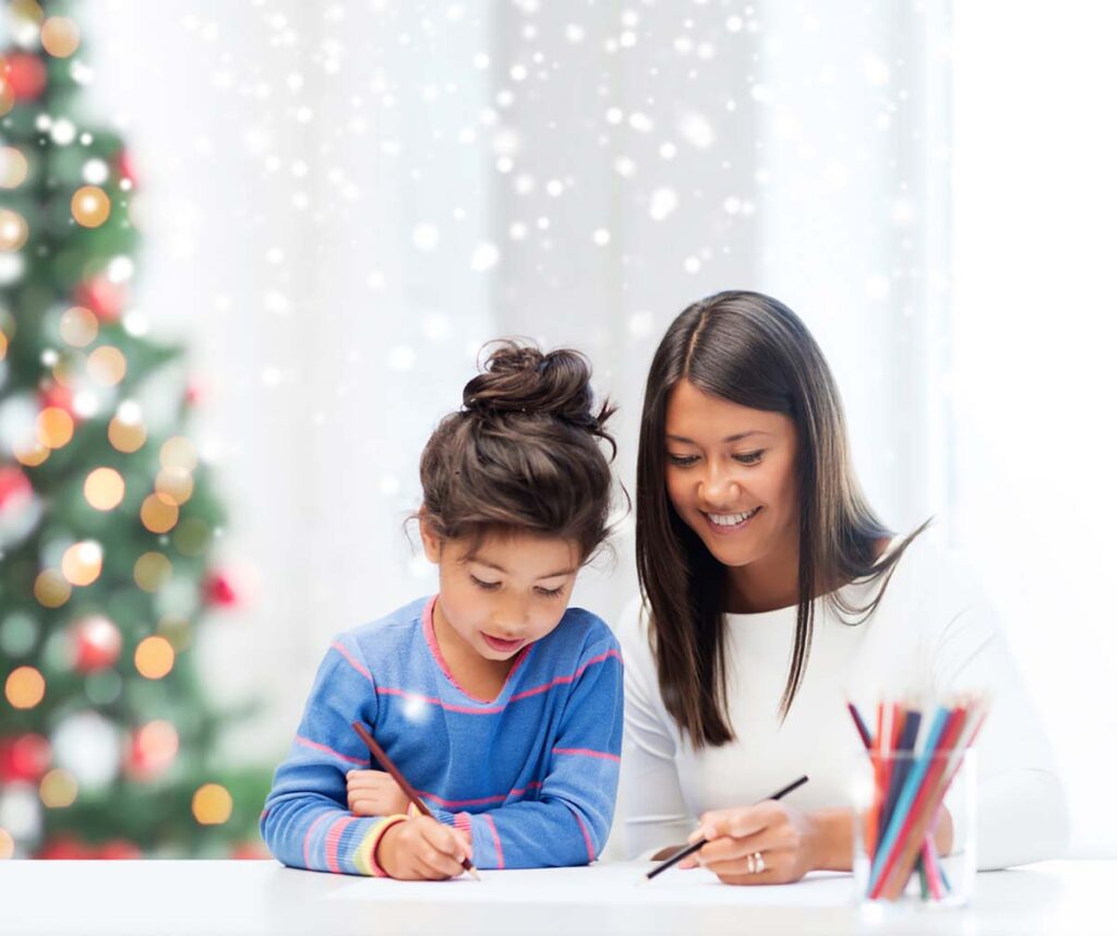 Cùng con làm thiệp Giáng Sinh đơn giản đẹp xuất sắc