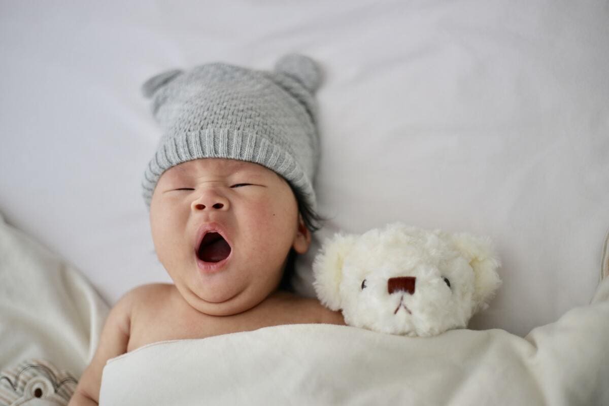 nguyên nhân trẻ thức giấc giữa đêm