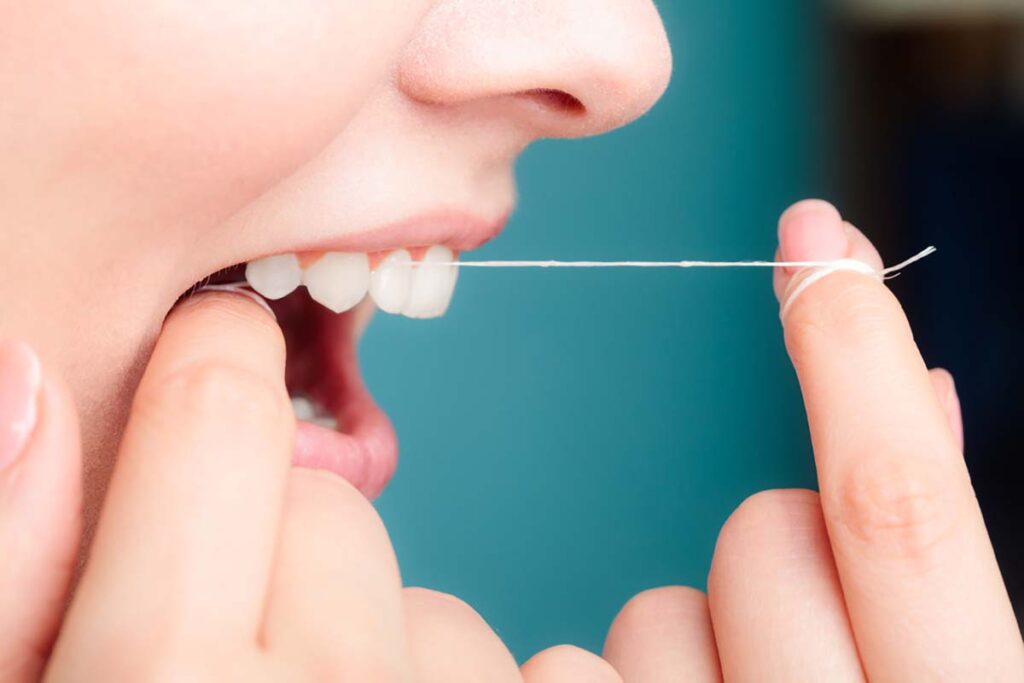 Cách dùng chỉ nha khoa đúng chuẩn bạn nhất định phải nhớ