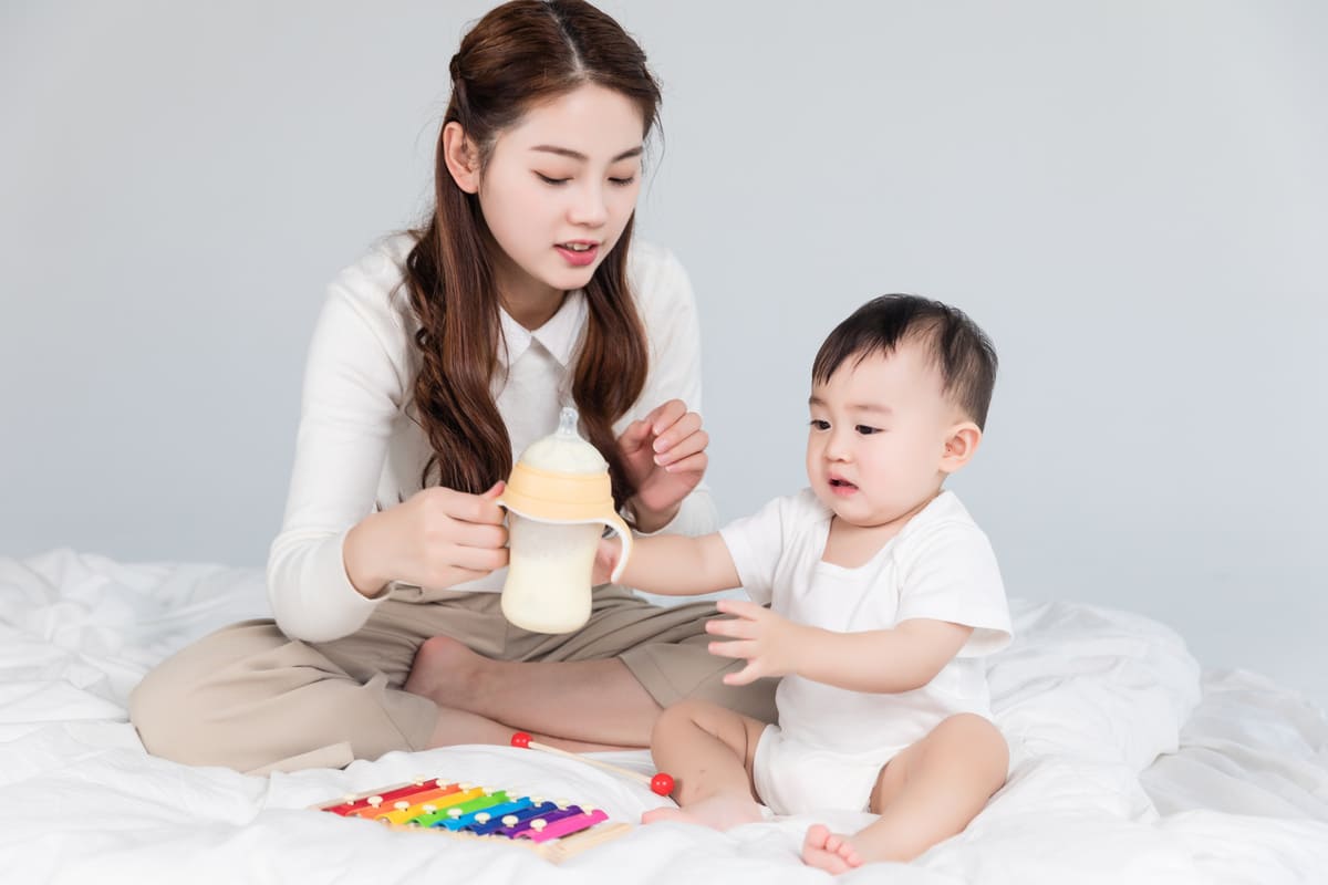 giữ trẻ tại nhà