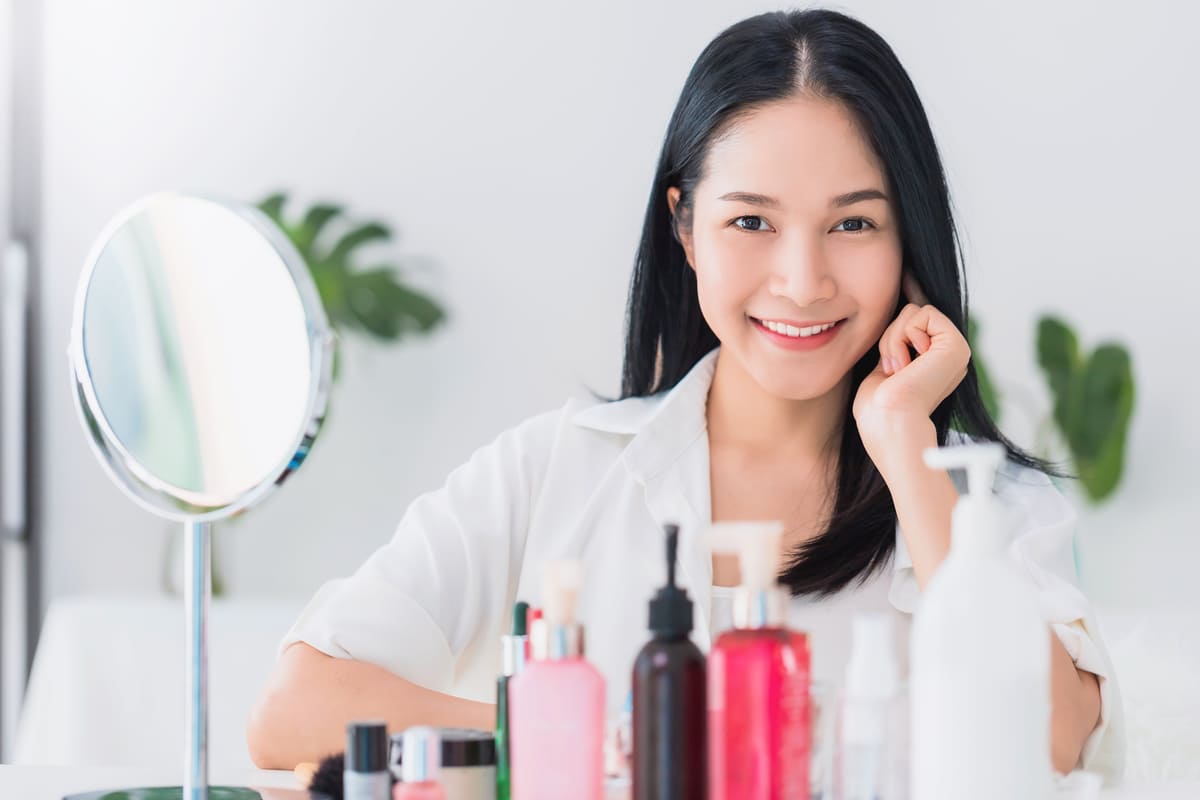 Niacinamide là gì, công dụng dưỡng da có "thần thánh" như lời đồn? 39 Tác dụng phụ khi dùng Niacinamide
