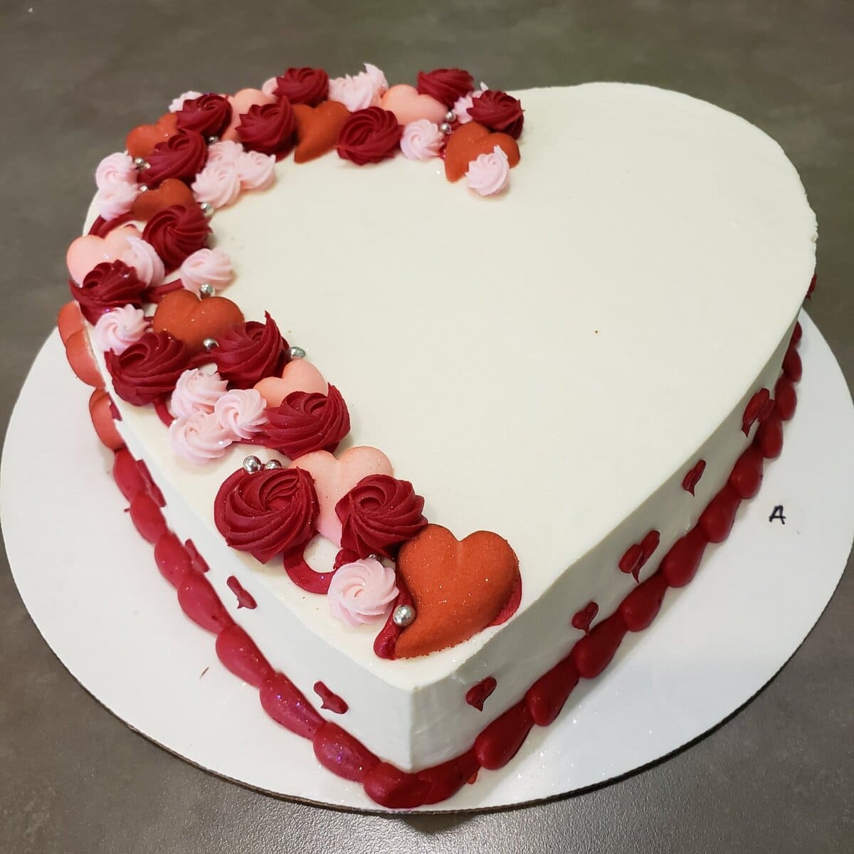 20+ ý tưởng trang trí bánh kem Valentine cực ngọt ngào cho người thương 31