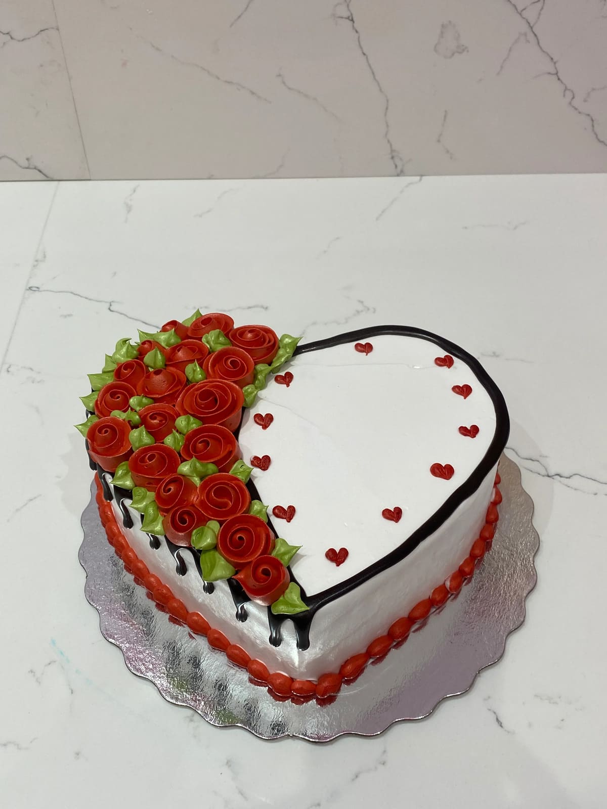 20+ ý tưởng trang trí bánh kem Valentine cực ngọt ngào cho người thương 27