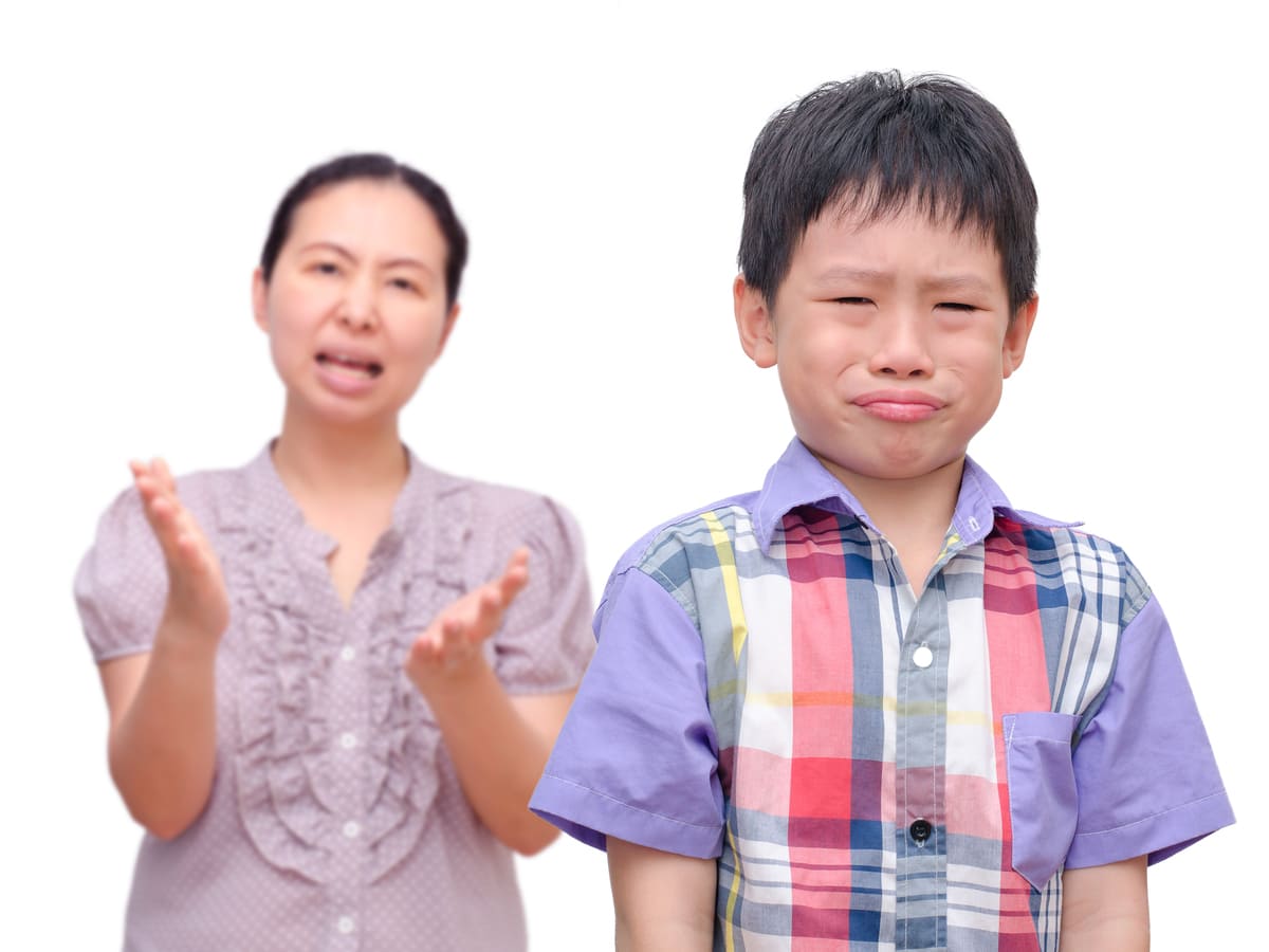 Liệu chúng ta có đang bạo hành tinh thần con cái của mình? 34 bố mẹ bạo hành tinh thần con cái