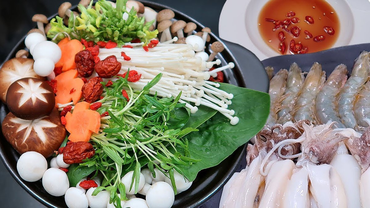 Cách nấu lẩu hải sản chua cay cực ngon ăn chẳng muốn dừng 35 Cách nấu lẩu hải sản thông qua cách chọn nguyên liệu