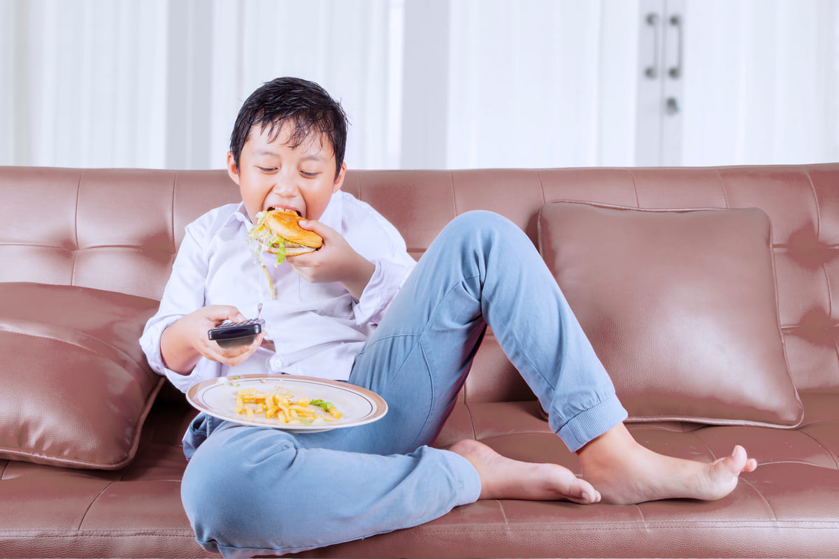 chế độ ăn cho trẻ béo phì thừa cân