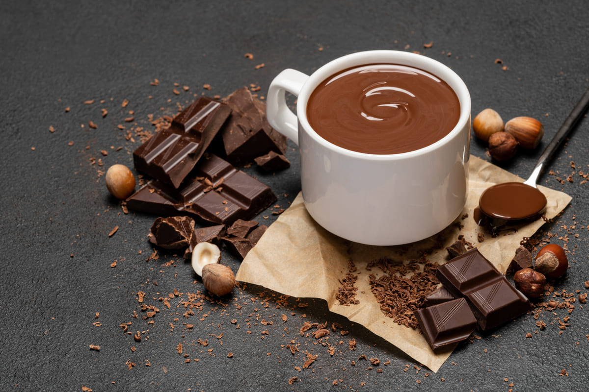 chocolate nóng uống gì chữa mất ngủ sau sinh