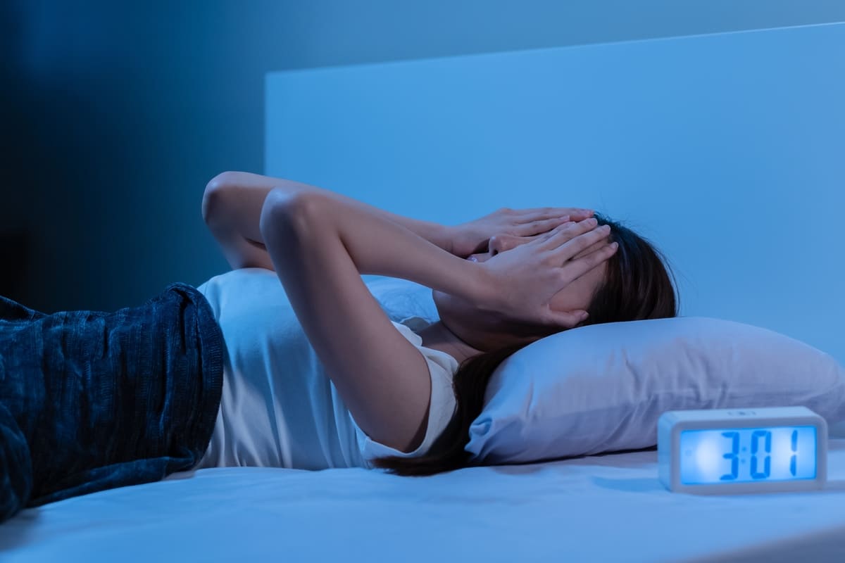 Mất ngủ sau sinh nên uống gì