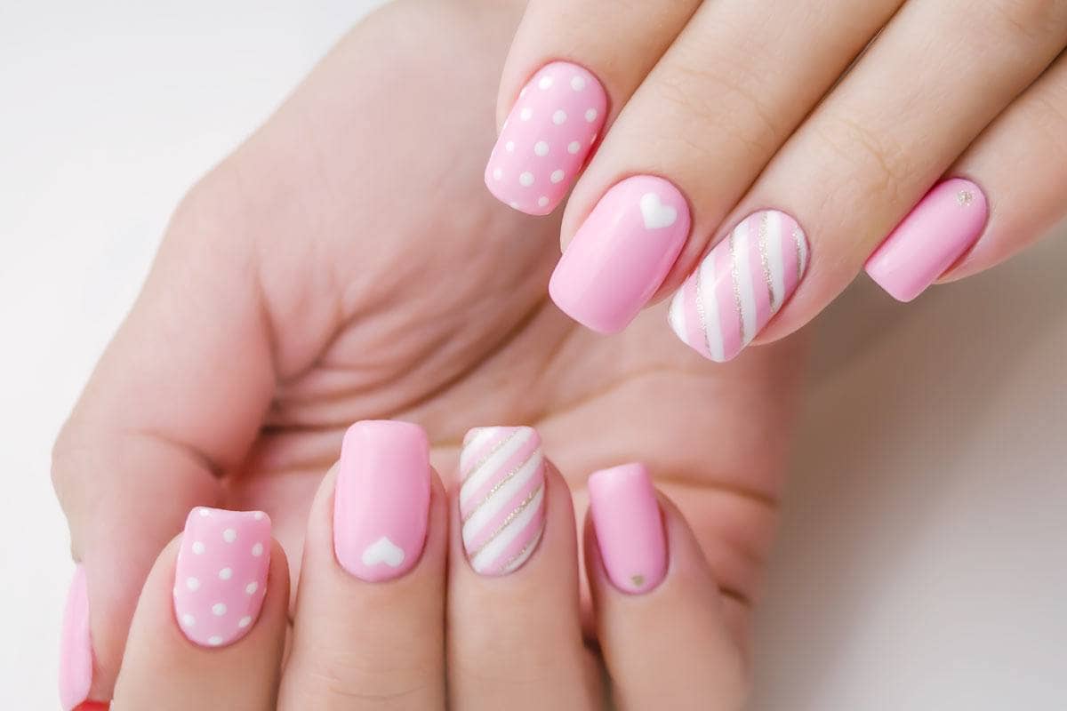 Gợi ý 15+ mẫu nail màu hồng ngọt ngào cho ngày 8/3 55 Gợi ý 15+ mẫu nail màu hồng ngọt ngào cho ngày 8/3 26
