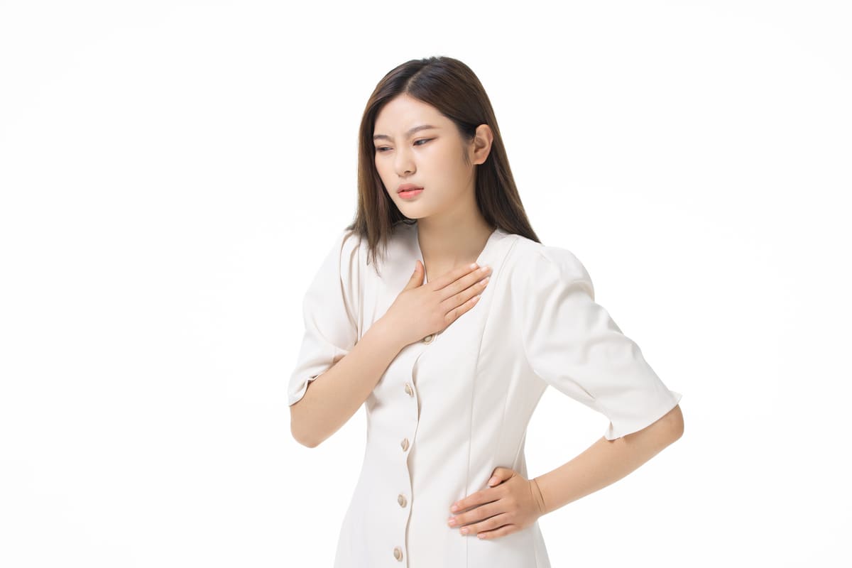 đau ngực Triệu chứng bệnh trầm cảm