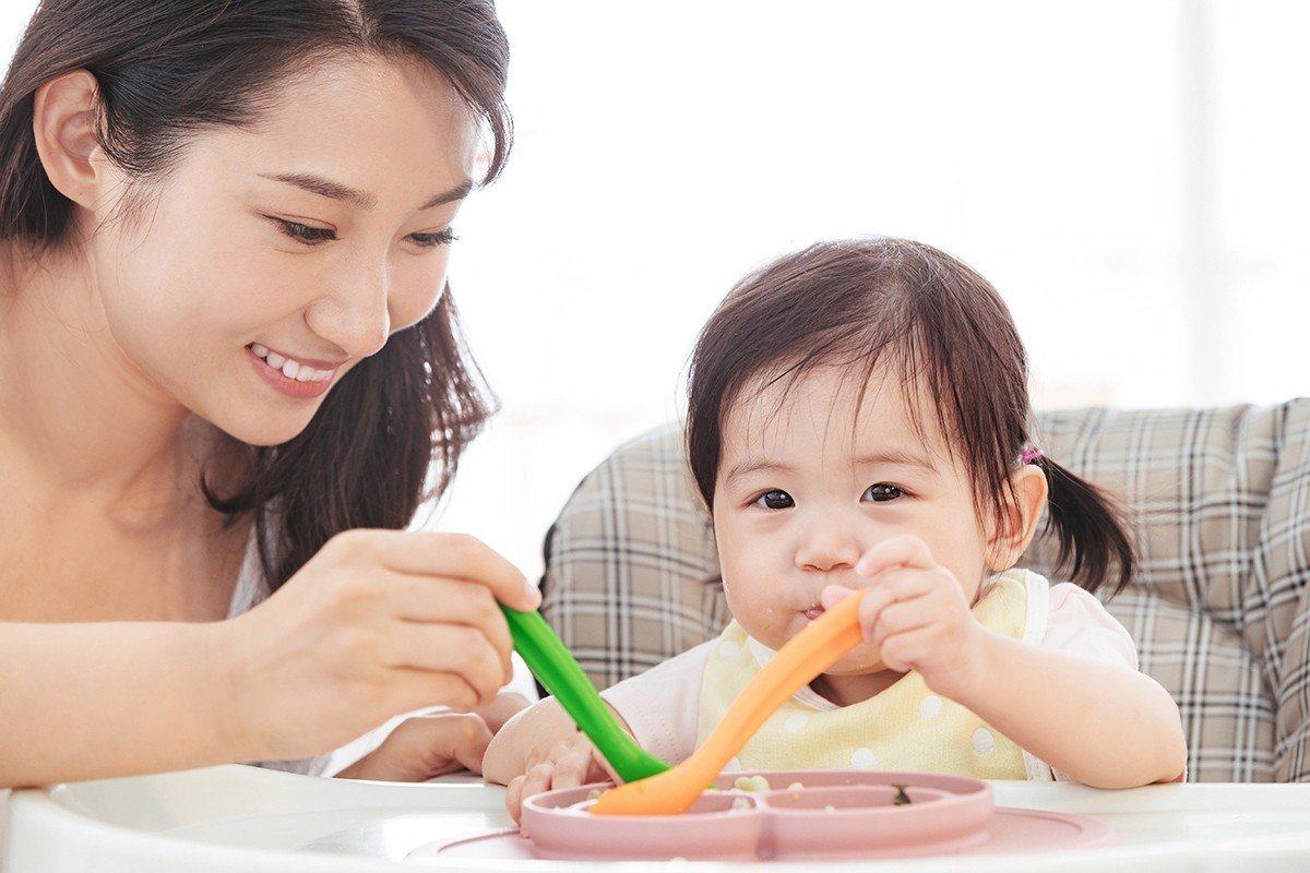 ăn dặm Dụng cụ ăn dặm cho bé