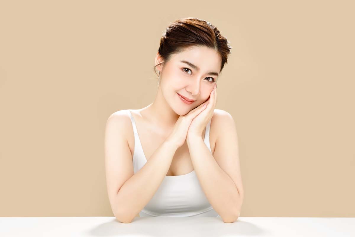 cách làm mặt thon gọn thông qua trang điểm cách làm mặt thon gọn bằng cách trang điểm