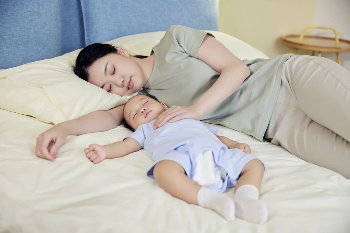 Cho con ngủ riêng có lợi ích gì