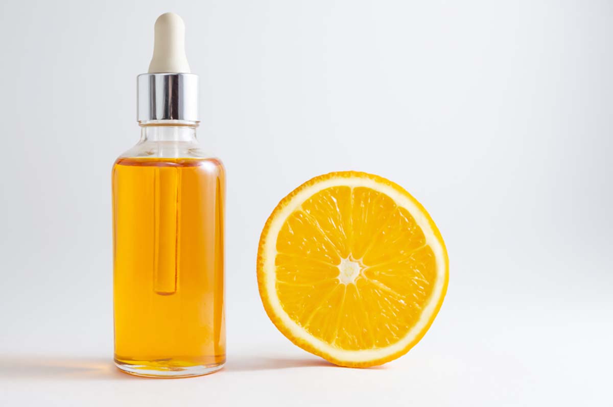 Sau khi lăn kim trị mụn cần dưỡng da bằng vitamin C Sau lăn kim trị mụn cần dưỡng da với vitamin C