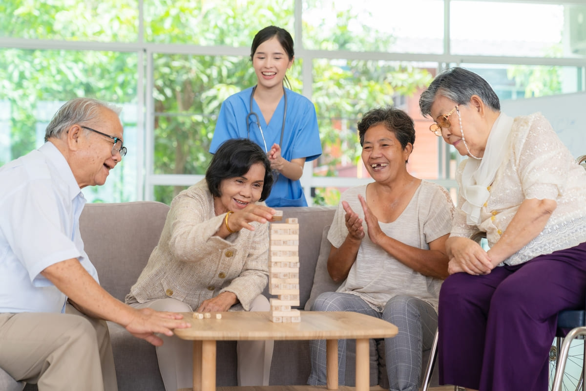 Chăm sóc người bị sa sút trí tuệ Chăm sóc người bệnh sa sút trí tuệ