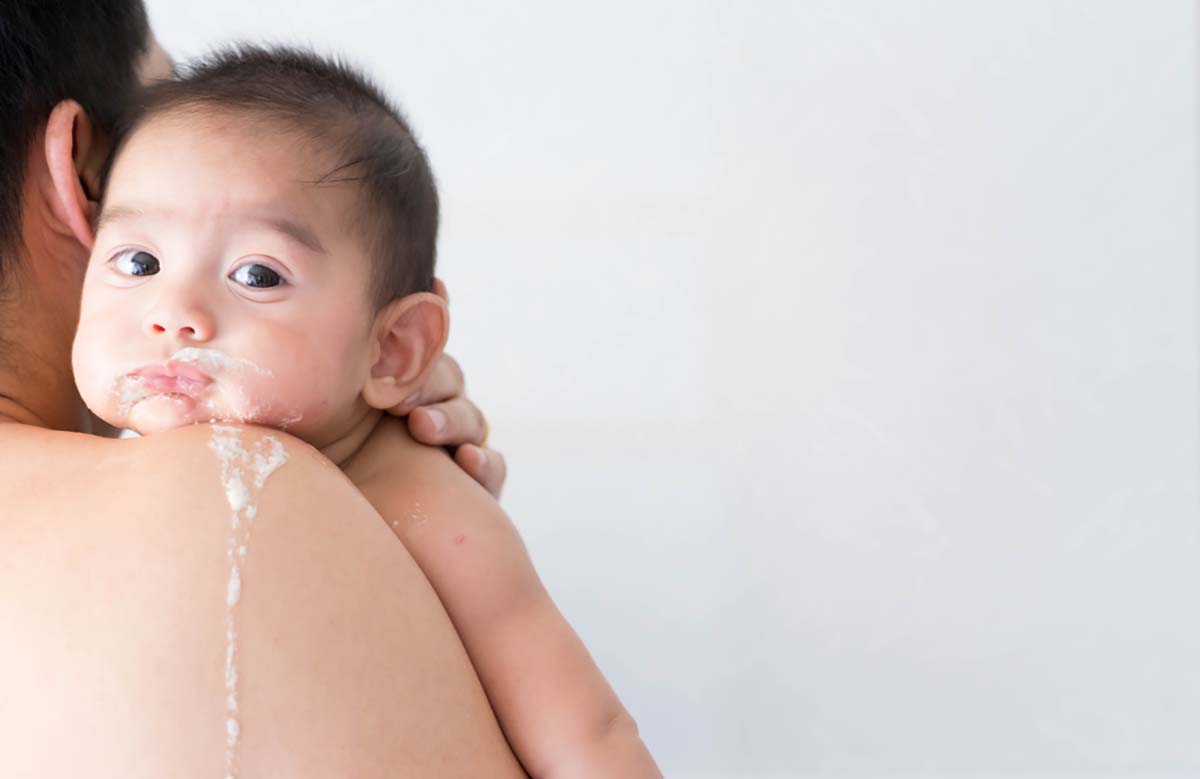 Trẻ em bị sốt và nôn là bệnh gì để tìm cách xử lý Trẻ em bị sốt và nôn là bệnh gì để tìm cách xử trí