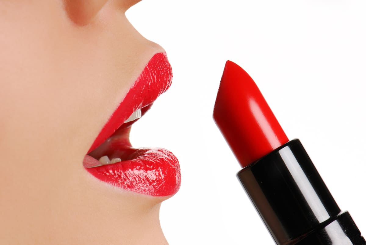 các mẹo đánh son lâu trôi mẹo đánh son lâu trôi