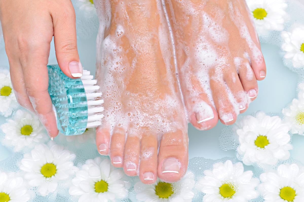 lợi ích của việc rửa chân trước khi ngủ