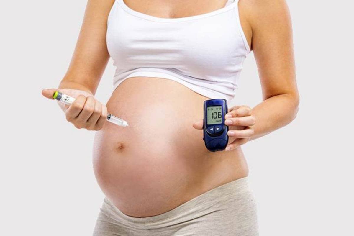 Thời điểm thích hợp uống nước mía cho bà bầu Bà bầu uống nước mía nhiều có sao không
