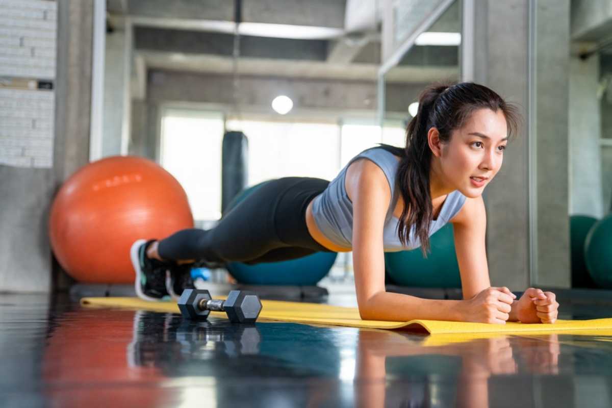 Bị trễ kinh uống gì cho máu ra kết hợp tập thể dục thể thao Bị trễ kinh uống gì cho máu ra kết hợp tập thể dục