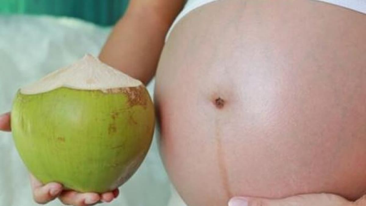 lưu ý khi mẹ bầu mang thai uống nước dừa Những lưu ý khi mẹ bầu mang thai uống nước dừa