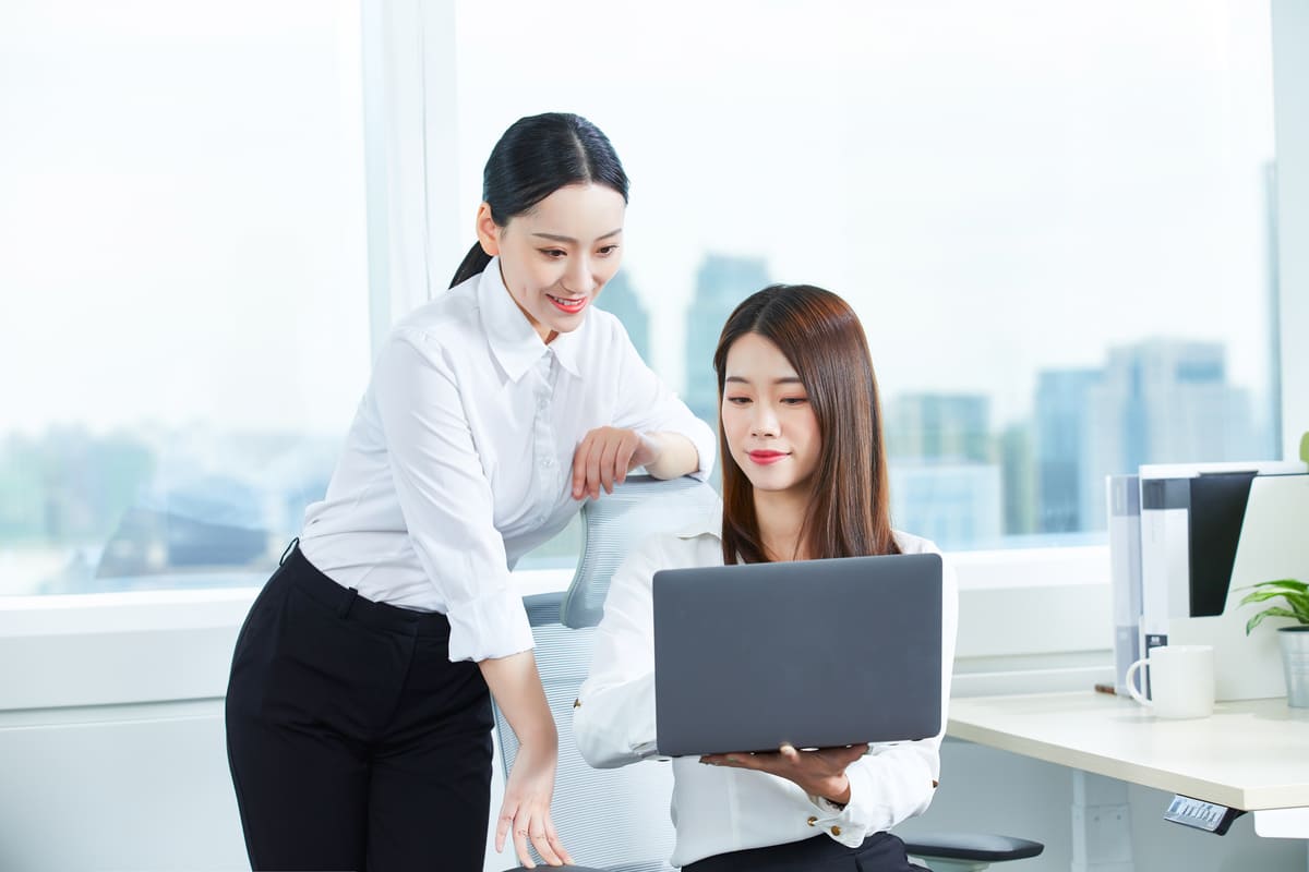 người cầu toàn