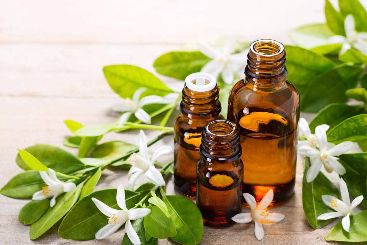 tinh dầu trị sẹo mụn lồi tinh dầu trị sẹo mụn lõm