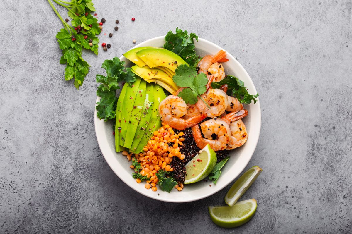 Salad bơ vừa “healthy” vừa dễ chế biến